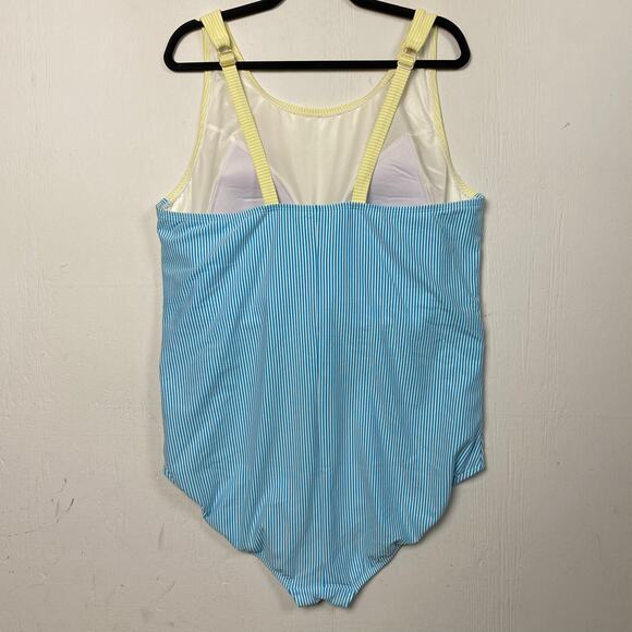 Lands' End High-Neck Seersucker Tummy Control One-Piece Swimsuit Size 24W - Picture 6 of 8